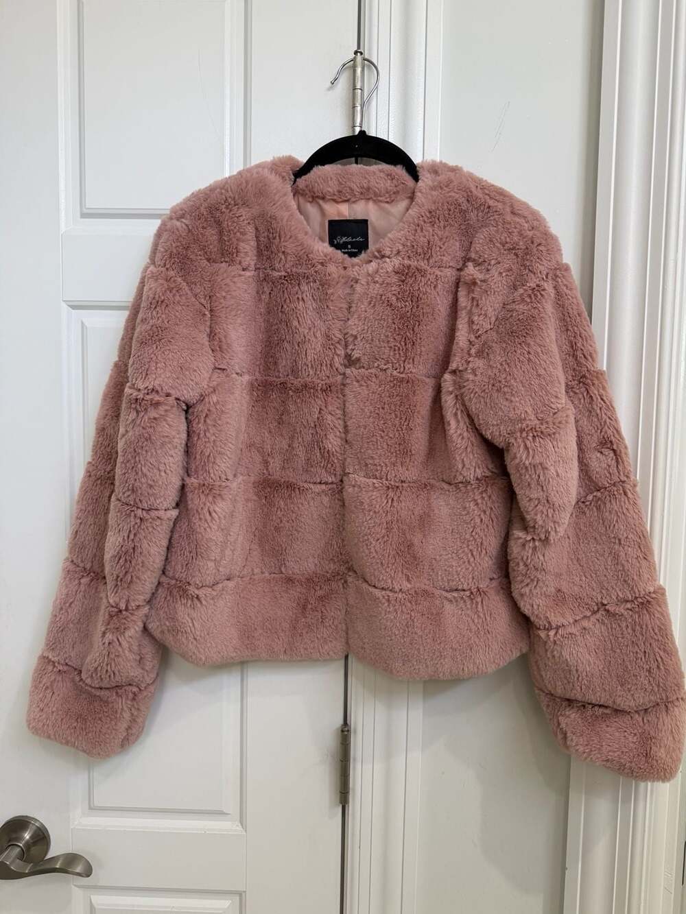 Blashe Pink Faux Fur Cropped Jacket Style BJ07193